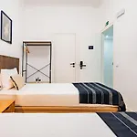 Guest 2 Boutique House Daire