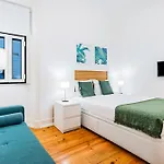 Апартаменти Guest 2 Boutique House *
