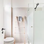 Guest 2 Boutique House Апартаменти Лісабон