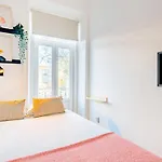 Guest 2 Boutique House Appartamento Lisbona