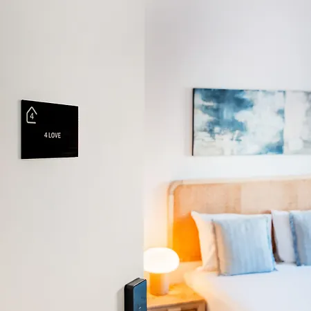 Guest 2 Boutique House Hotel *