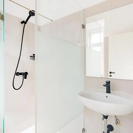 Guest 2 Boutique House Apartment *
