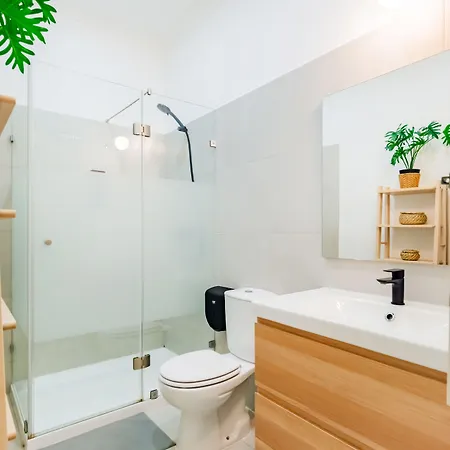 Guest 2 Boutique House